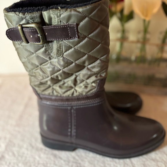 Storm by Cougar Women's Sassy Rain Boot, Size 6. Olive and Brown w/ Side Buckle - Picture 4 of 11